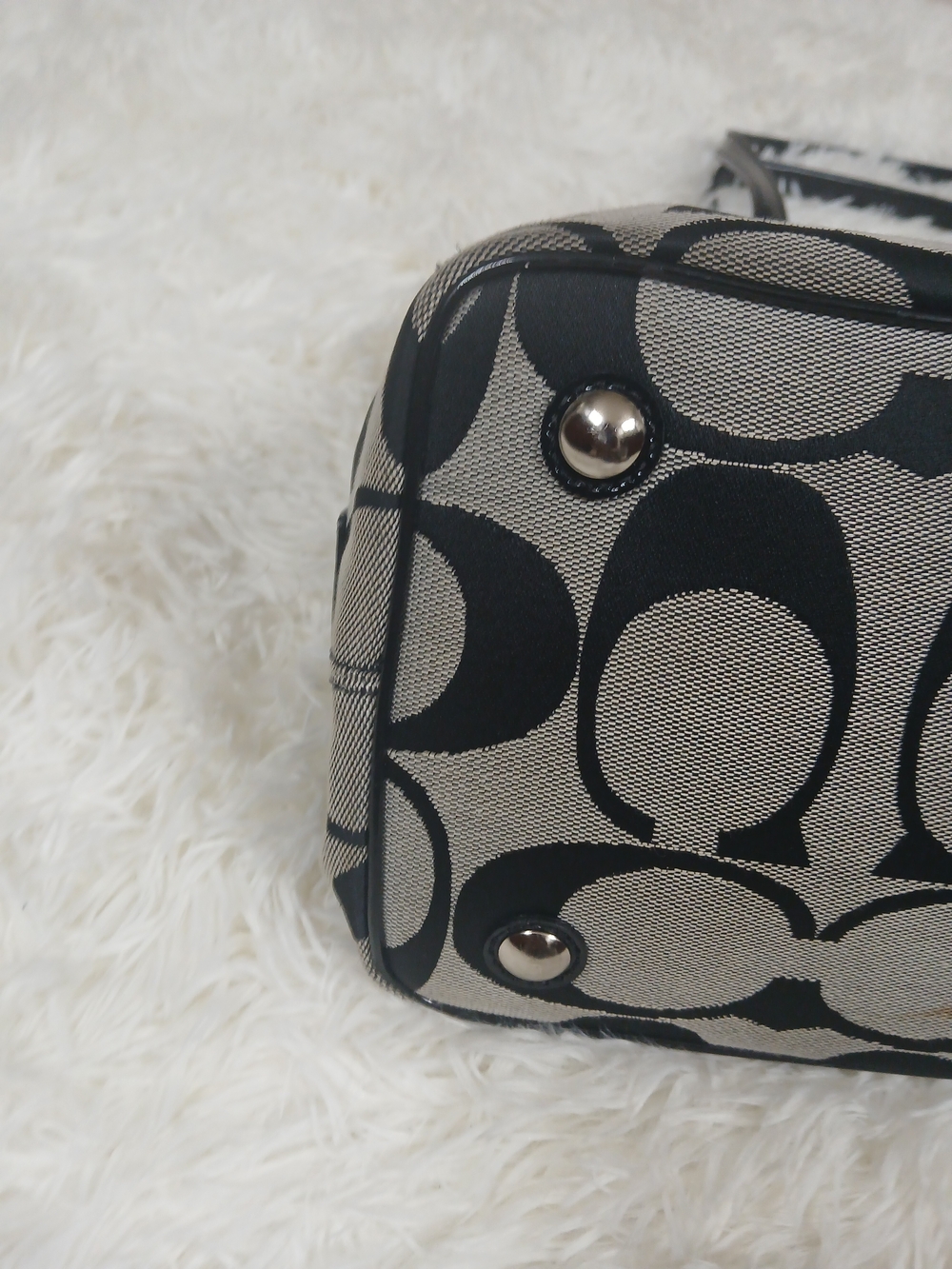 Coach Signature Canvas Black Tote Bag - Picture 6 of 8